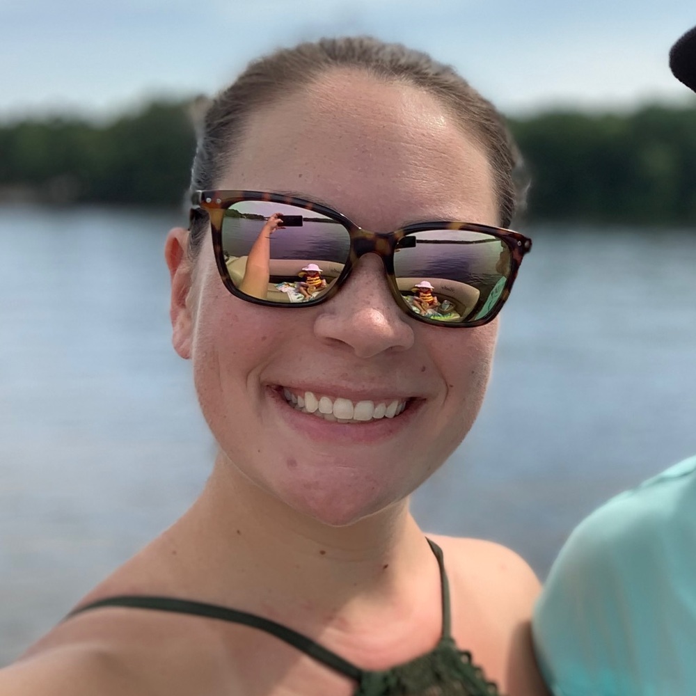 Meet your Posher, Anne